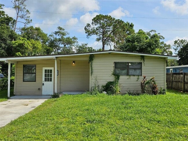 property at 2431 Cannon St