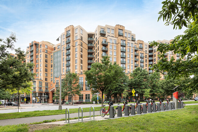 Shirlington Village Condominiums in Arlington, VA - Building Photo - Building Photo