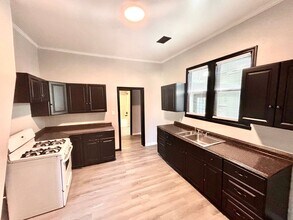 833 W Oak Ave in Jonesboro, AR - Building Photo - Building Photo