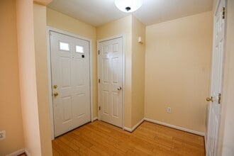 207 Edge Creek Ln in Odenton, MD - Building Photo - Building Photo