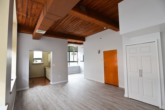 property at 10 Linwood St