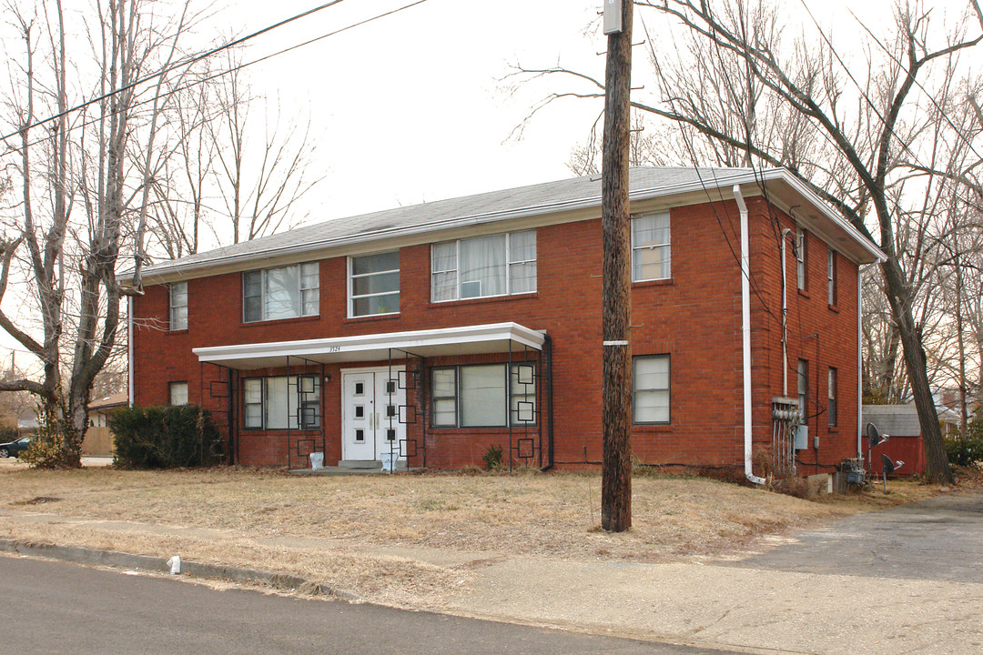 3524 Brockton Ln in Louisville, KY - Building Photo