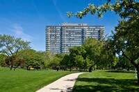 Lake Meadows Apartments - Lake Meadows Apartments in Chicago, Illinois
