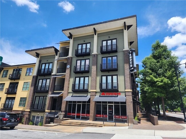 5300 Peachtree Rd