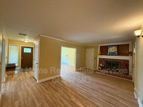516 E Stanford St in Springfield, MO - Building Photo - Building Photo