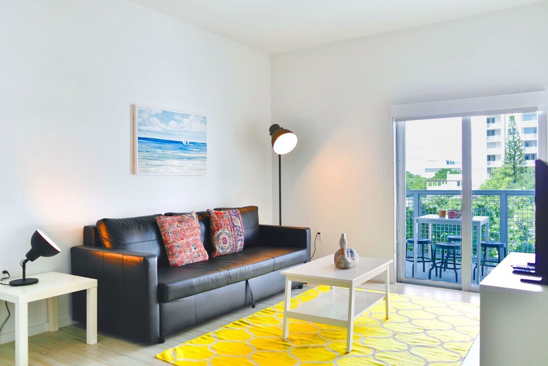 481 NE 29th St in Miami, FL - Building Photo