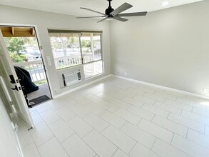 480 Kenolio Rd in Kihei, HI - Building Photo - Building Photo