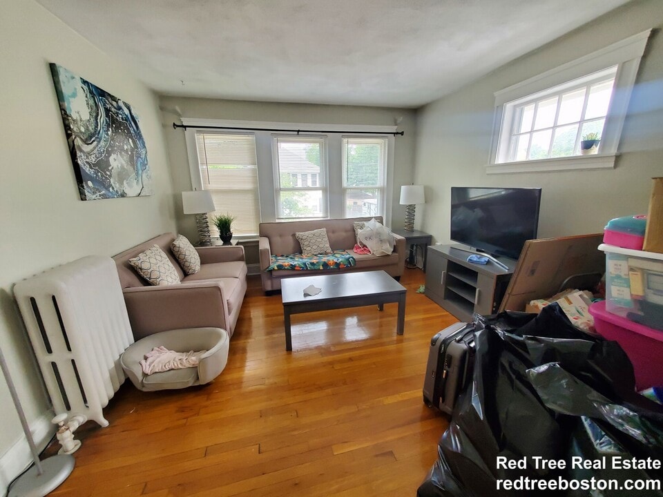 254 Roslindale Ave, Unit 2 in Boston, MA - Building Photo