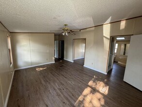 13 1st St in Lamar, MO - Building Photo - Building Photo