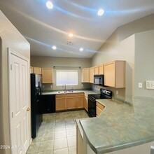 2818 E Karen Dr in Phoenix, AZ - Building Photo - Building Photo