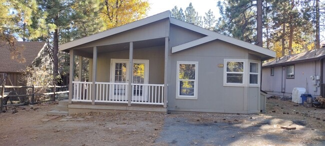 455 Kern Ave in Big Bear, CA - Building Photo - Building Photo