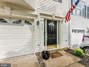 7115 Oberlin Cir in Frederick, MD - Building Photo - Building Photo