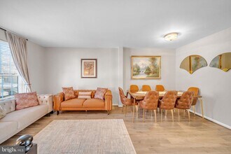 6340 Cullen Pl in Haymarket, VA - Building Photo - Building Photo