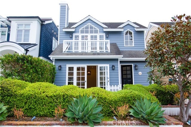 property at 706 Heliotrope Ave