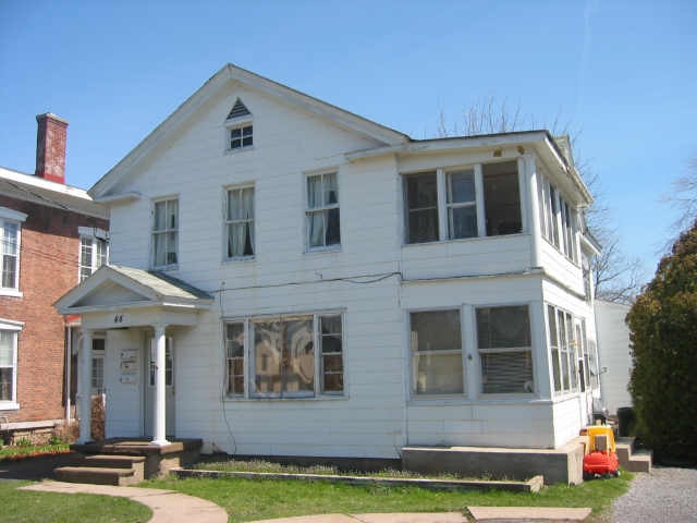 Duplex in Seneca Falls, NY - Building Photo