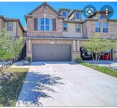 913 Brookville Ct in Plano, TX - Building Photo - Building Photo