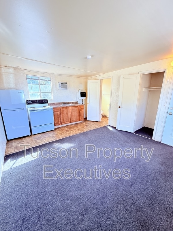 3274 E Benson Hwy in Tucson, AZ - Building Photo - Building Photo