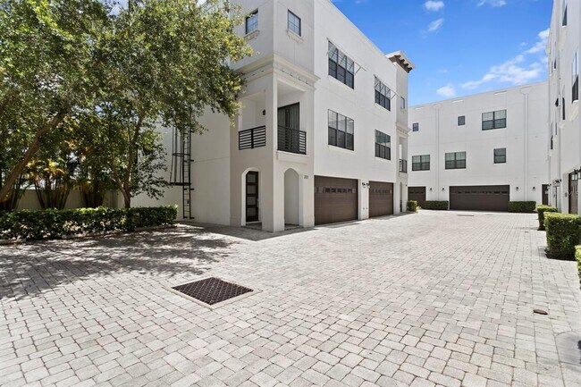 224 S Audubon Ave in Tampa, FL - Building Photo - Building Photo