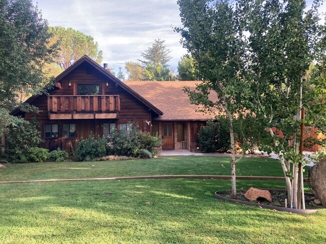 property at 2727 Highland Dr