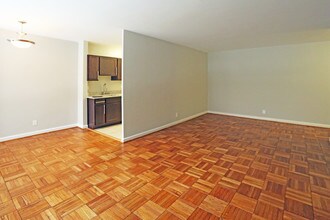Connecticut Park Apartments in Washington, DC - Foto de edificio - Interior Photo