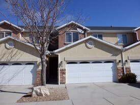 173 E Fiddlers Canyon Rd in Cedar City, UT - Building Photo