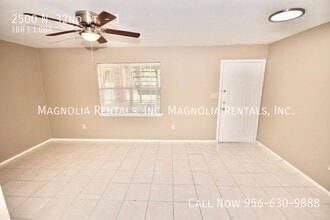 2500 N 32nd St, Unit 3 in McAllen, TX - Building Photo - Building Photo