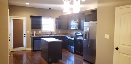 411 Kline Alley in Clarksville, TN - Building Photo - Building Photo