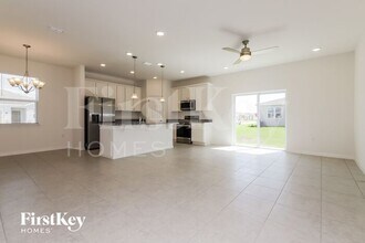 543 Crown Rose Dr in Eagle Lake, FL - Building Photo - Building Photo