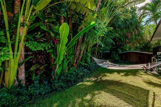 375 Harbor Ct in Key Biscayne, FL - Building Photo - Building Photo