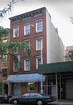 204 E 38th St in New York, NY - Building Photo