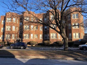 716-722 E 81st St in Chicago, IL - Building Photo - Building Photo