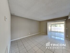 16137 Ravendale Dr in Tampa, FL - Building Photo - Building Photo