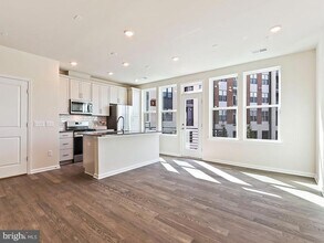 1310 Parker Blvd, Unit 1205 in West Windsor Township, NJ - Building Photo - Building Photo