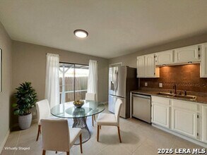 4123 Frontier Sun in San Antonio, TX - Building Photo - Building Photo