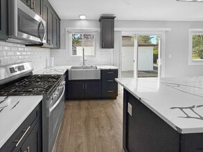 59 Chestnut Cir in Lindenhurst, IL - Building Photo - Building Photo
