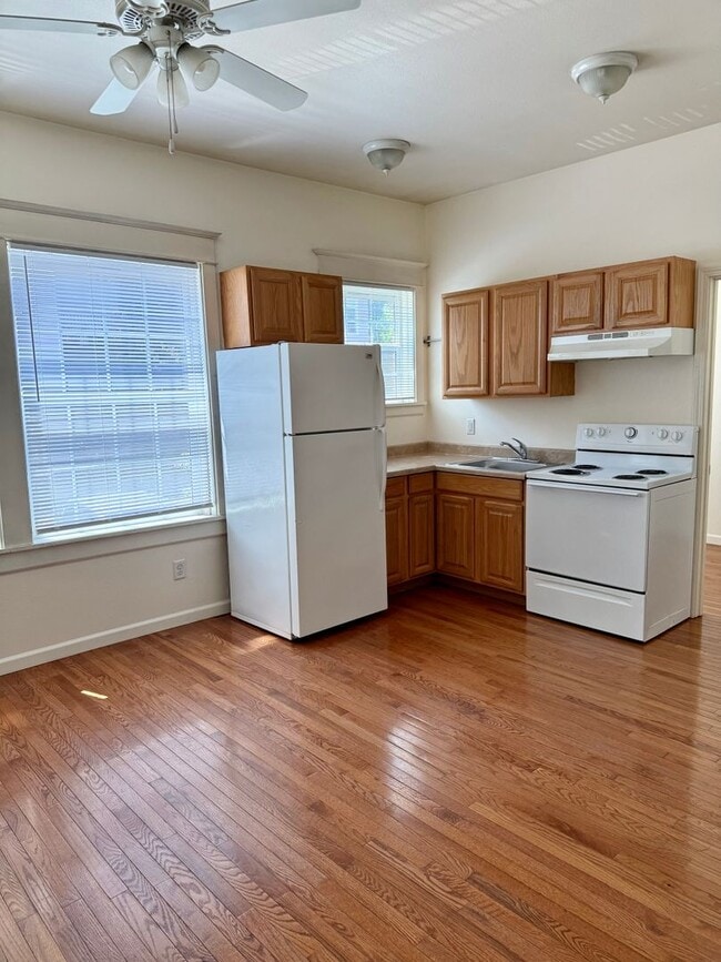 Vancouver Ave. in Portland, OR - Foto de edificio - Building Photo