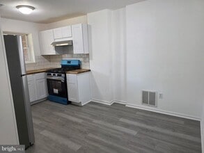 3005 Essex Rd in Camden, NJ - Building Photo - Building Photo