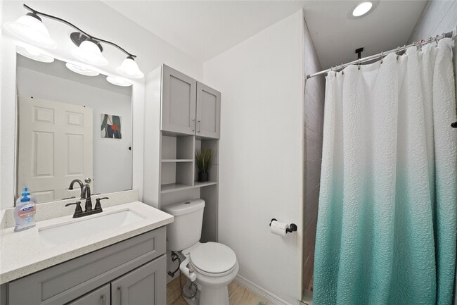 property at 4019 Blue Bonnet Blvd