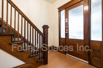 26 Rosslyn Ave N in Hamilton, ON - Building Photo - Building Photo
