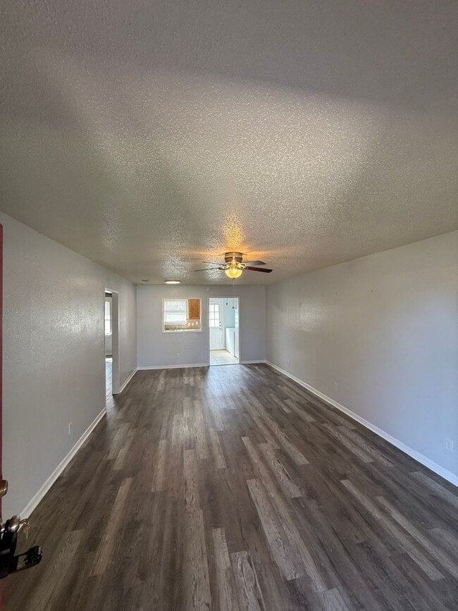 1610 Indian Trail in Harker Heights, TX - Building Photo - Building Photo