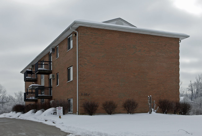 5380 Camelot Dr in Fairfield, OH - Foto de edificio - Building Photo