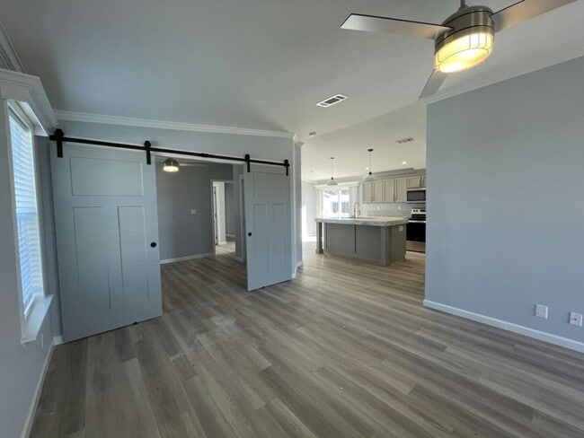 4104 Guilder St in Sarasota, FL - Building Photo - Building Photo