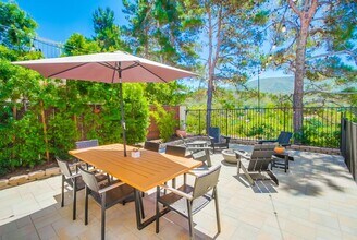 945 Honeysuckle Dr in San Marcos, CA - Building Photo - Building Photo