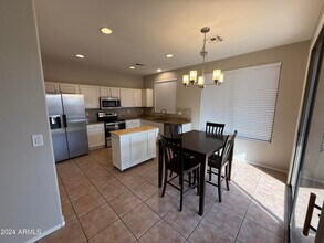 313 N Kimberlee Way in Chandler, AZ - Building Photo - Building Photo