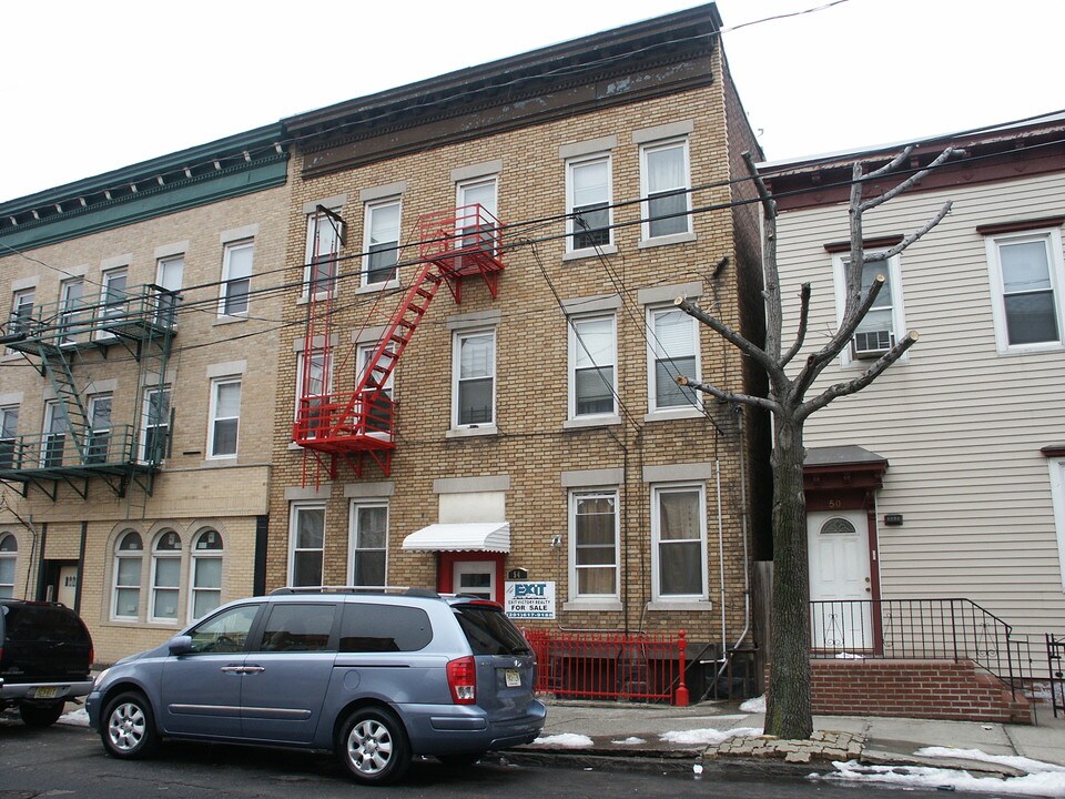 54 Wright Ave in Jersey City, NJ - Building Photo