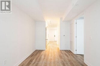 1 Jarvis St in Hamilton, ON - Building Photo - Building Photo