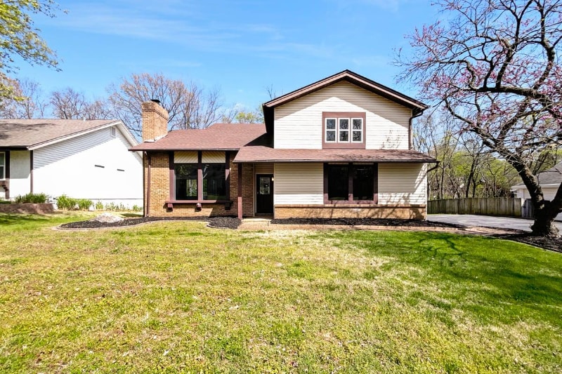 2738 Cumberland Landing in St. Charles, MO - Foto de edificio