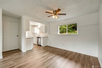 6013 W Beech St in Everett, WA - Building Photo - Building Photo