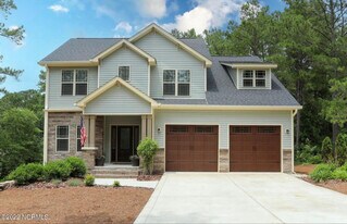 135 Kingswood Cir in Pinehurst, NC - Building Photo