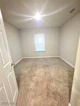 3002 37th St SW in Lehigh Acres, FL - Building Photo - Building Photo